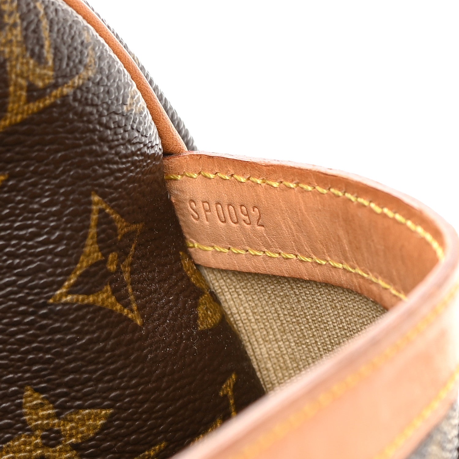 Louis Vuitton Monogram Reporter PM 8 of 19