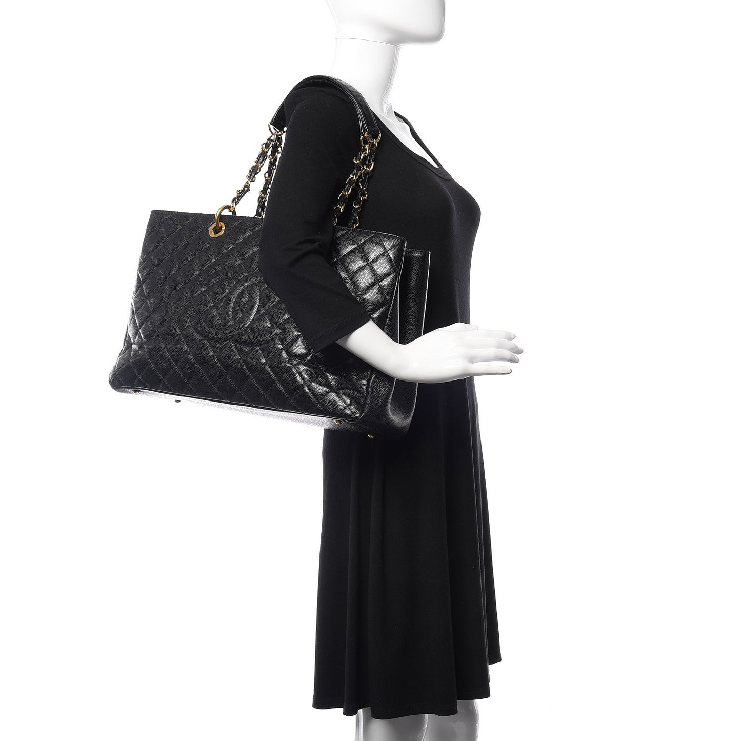 Caviar Quilted XL Grand Shopping Tote GST Black