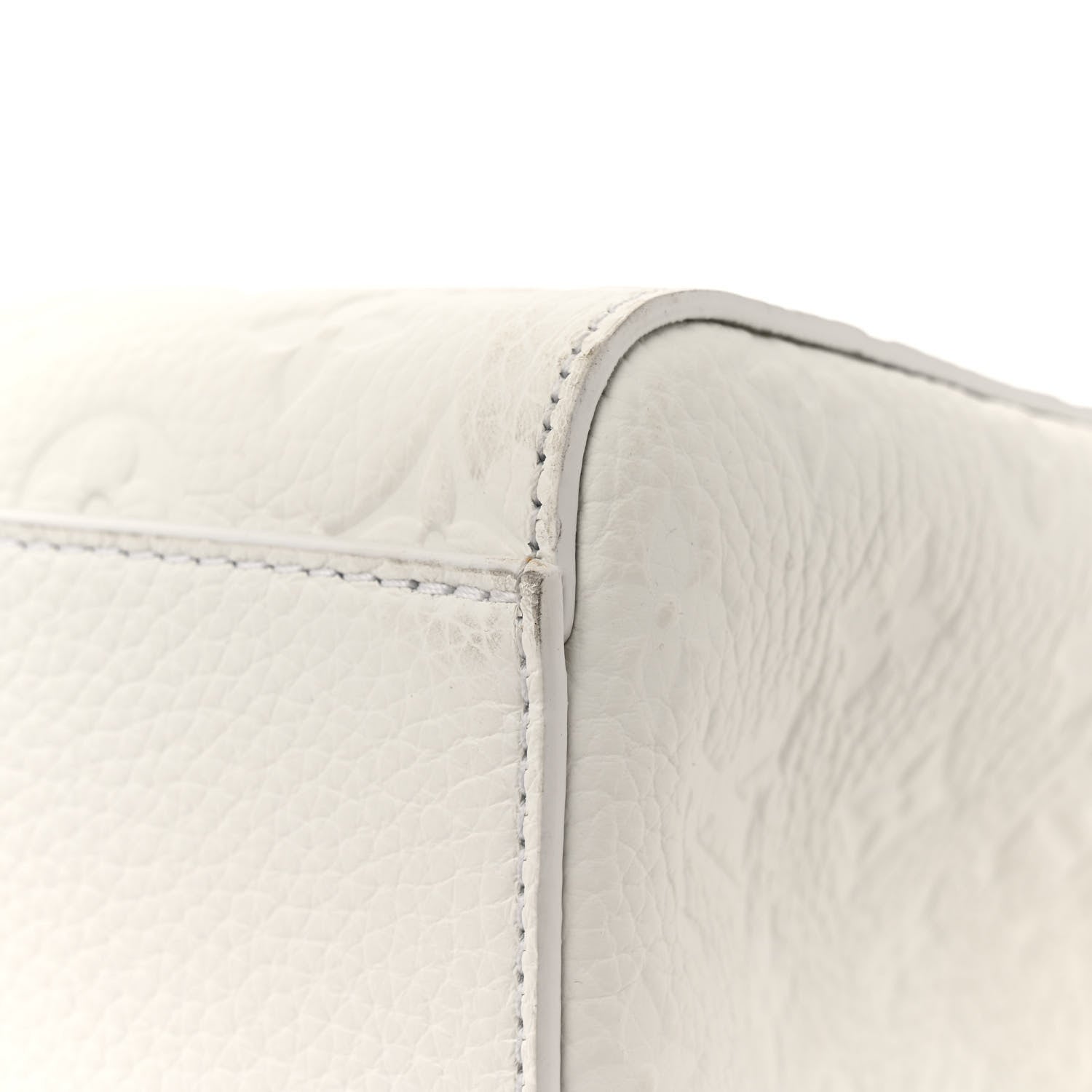 Louis Vuitton LV X YK Taurillon Sac Plat 24H White 11 of 13