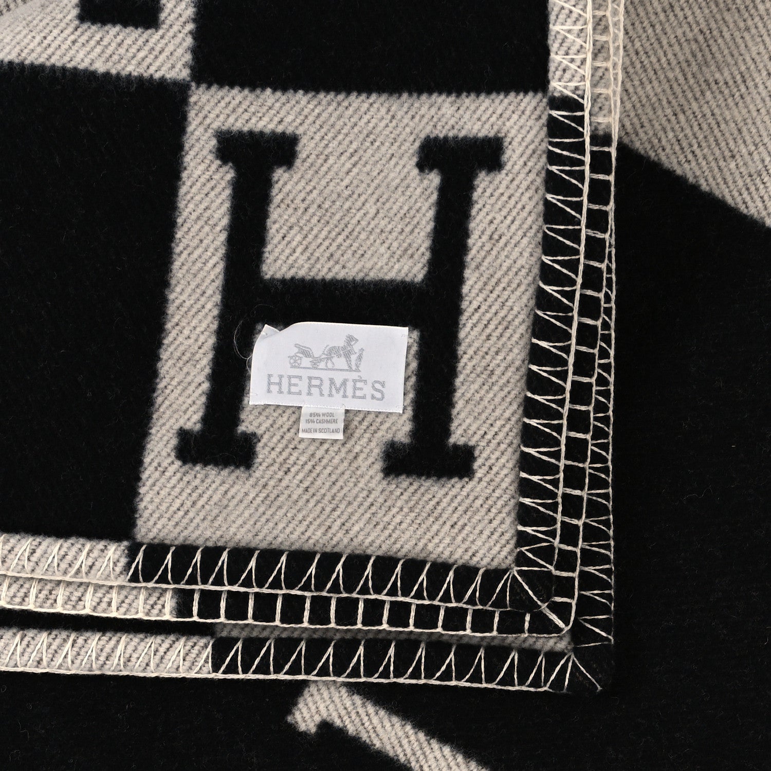 Hermes Wool Cashmere Avalon Signature Blanket Ecru Gris Fonce 3 of 3