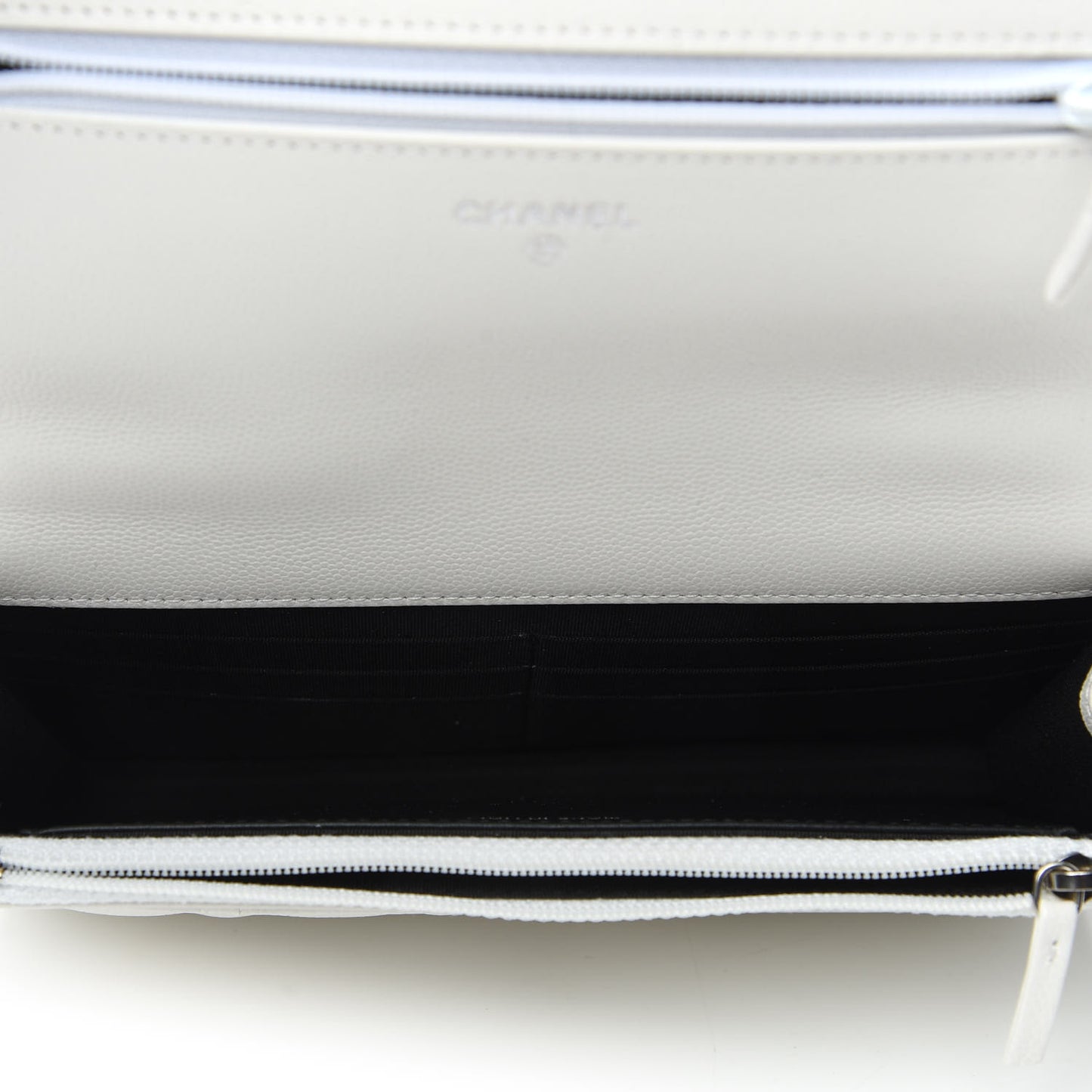 Caviar Quilted My Everything Wallet On Chain WOC White