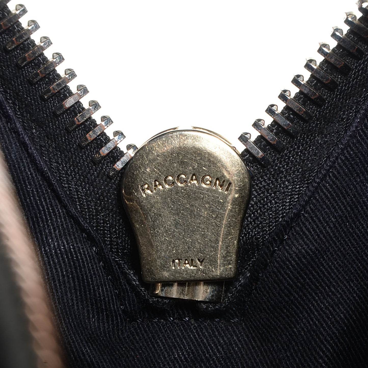 Shiny Lord Calfskin Medium Antigona Black