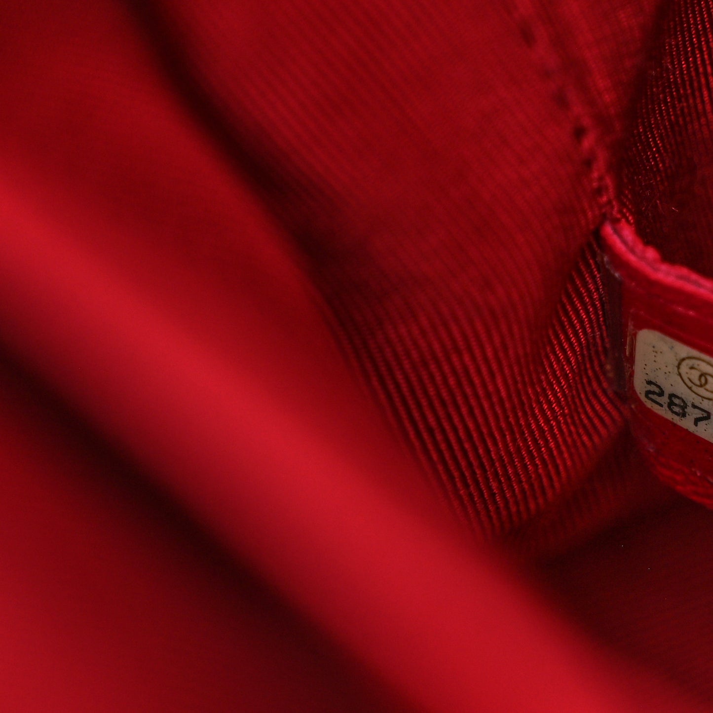 Aged Calfskin Quilted Medium Gabrielle Hobo Black