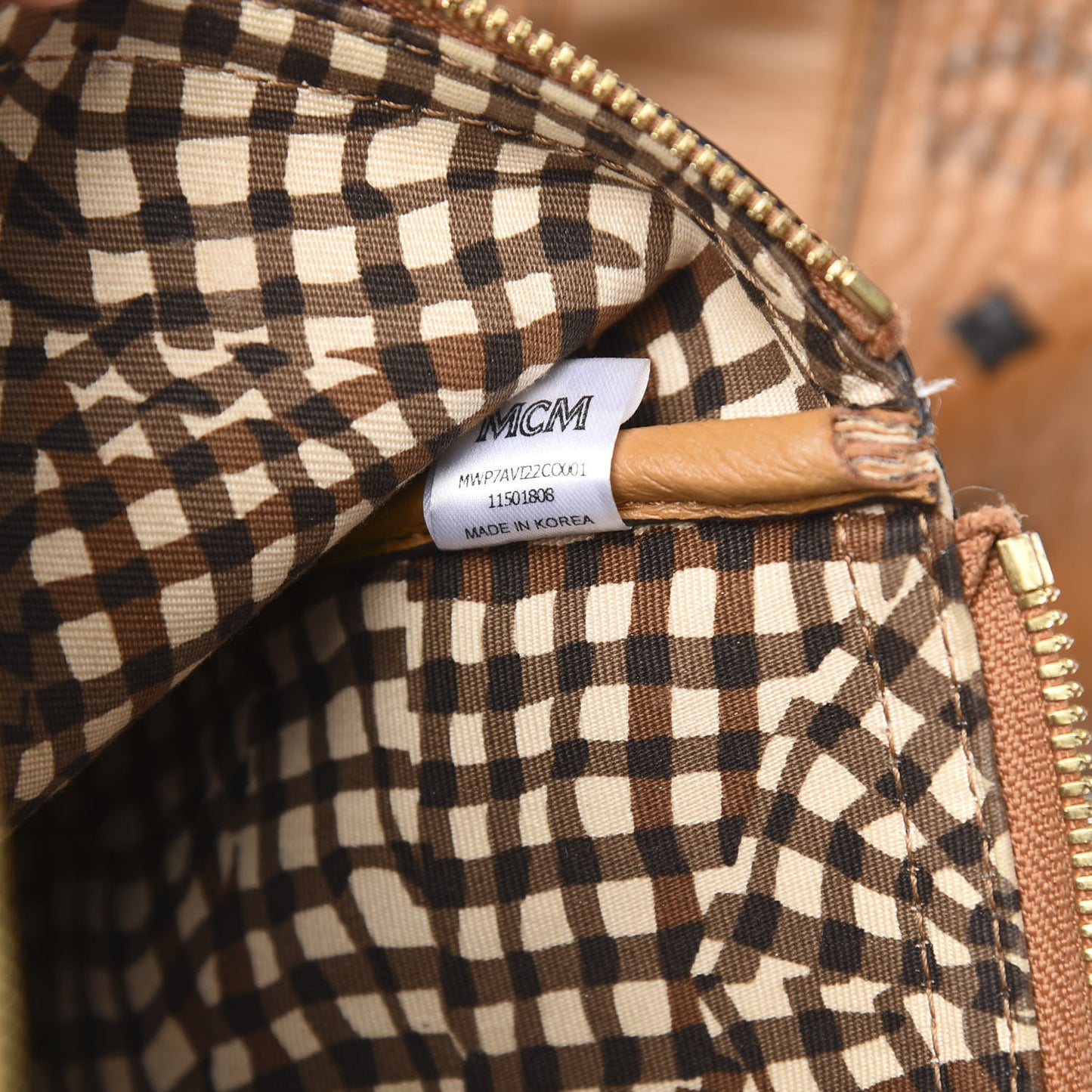 Visetos Medium Liz Reversible Shopper Tote Cognac