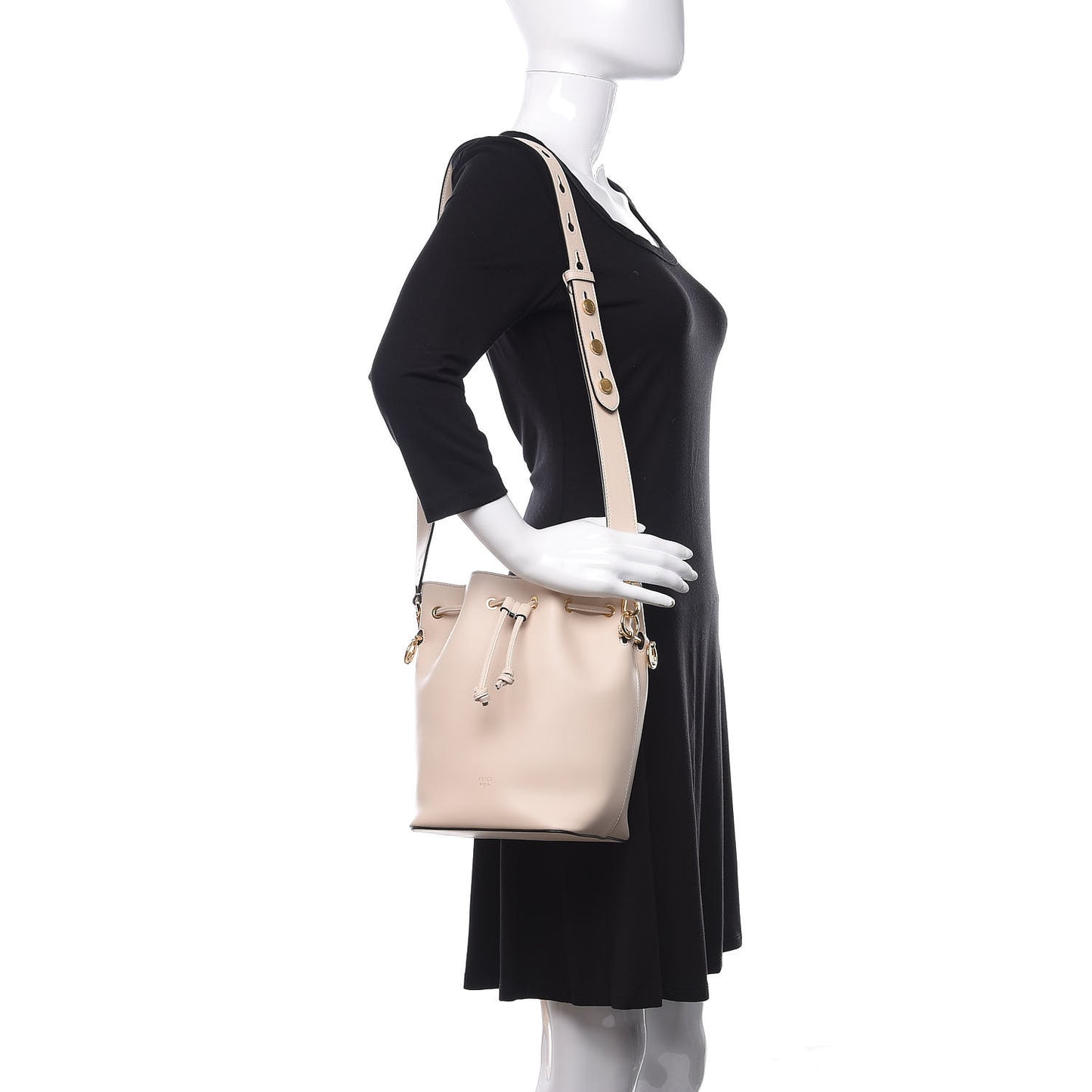 Vitello Grace Matte F is Fendi Grande Mon Tresor Bucket Bag Camelia