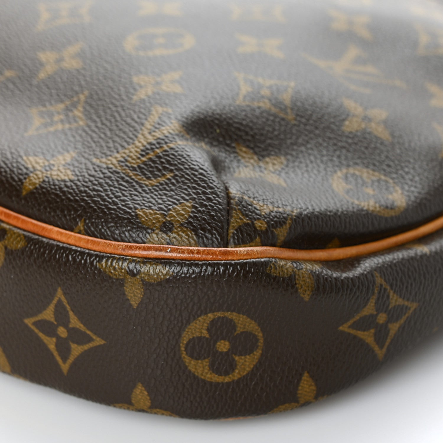 Louis Vuitton Monogram Odeon PM 8 of 16