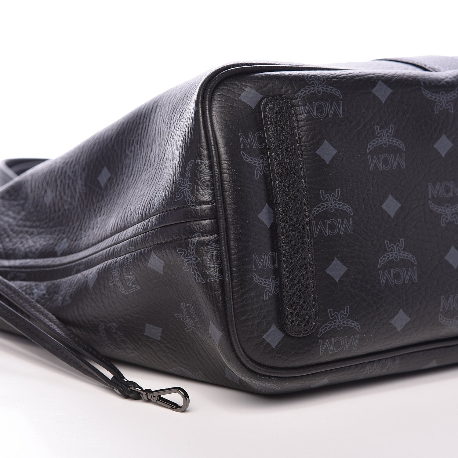 MCM Visetos Medium Liz Reversible Shopper Tote Black 11 of 16