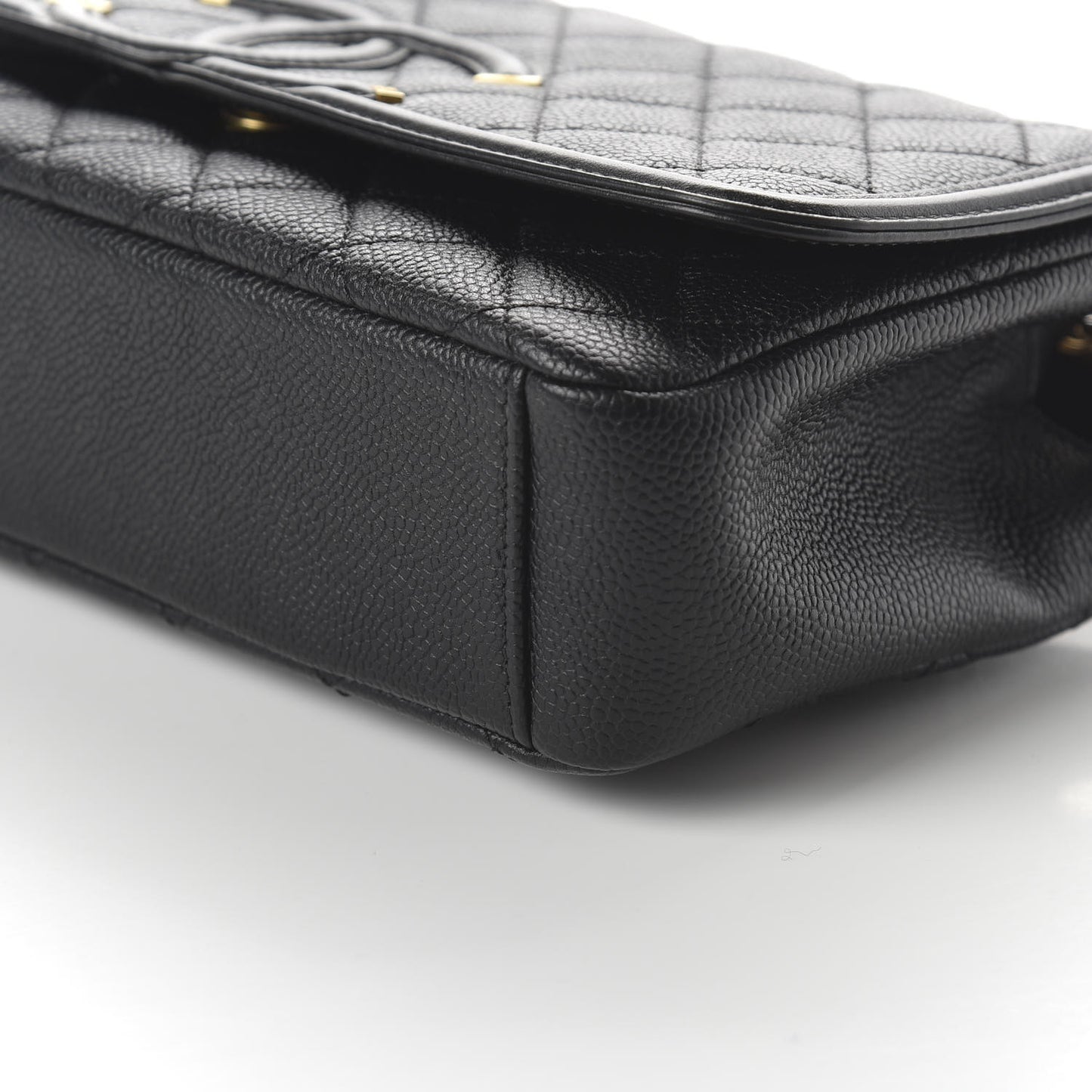 Caviar Quilted Medium CC Filigree Flap Black