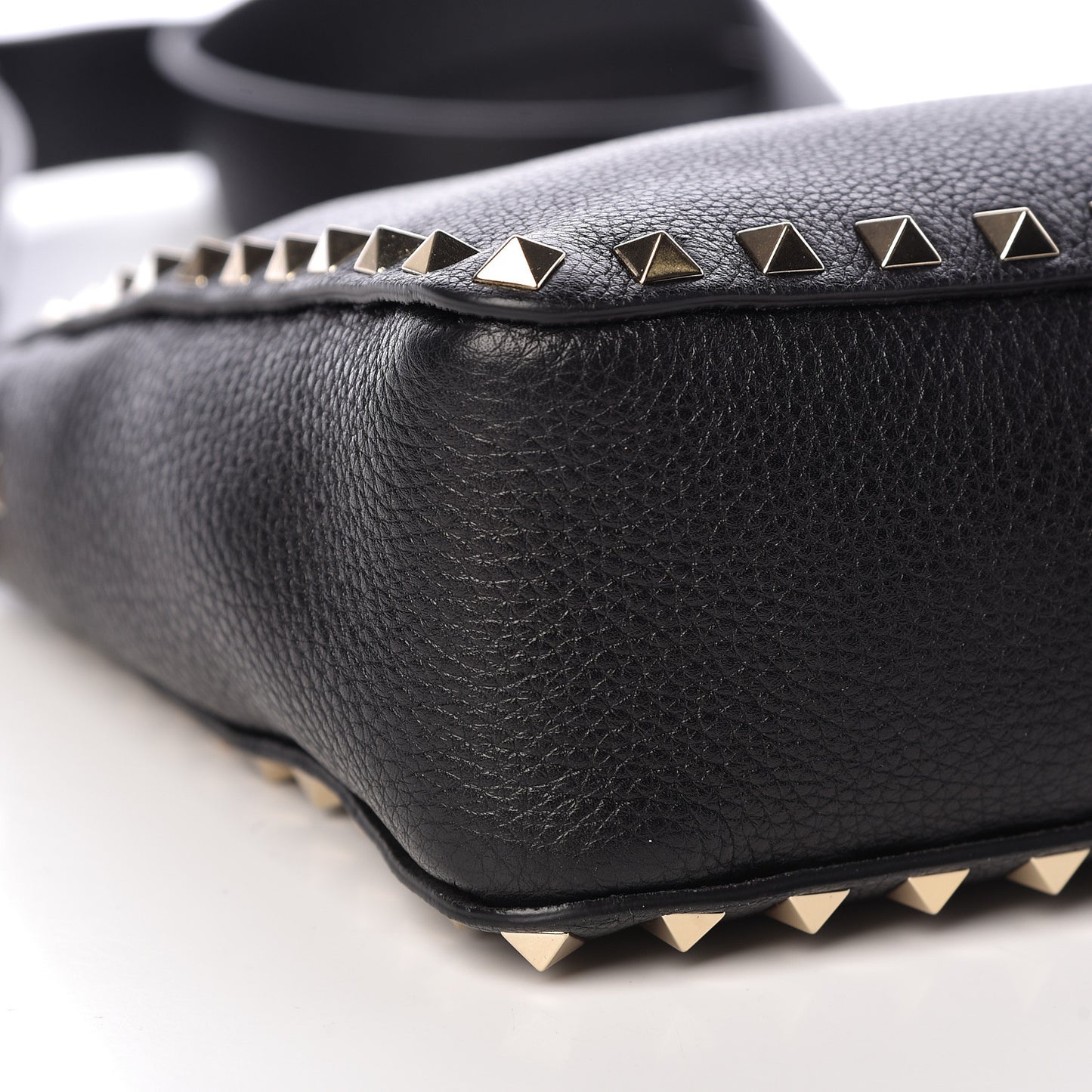 Pebbled Calfskin Mini Rockstud Flip-Lock Messenger Bag Black