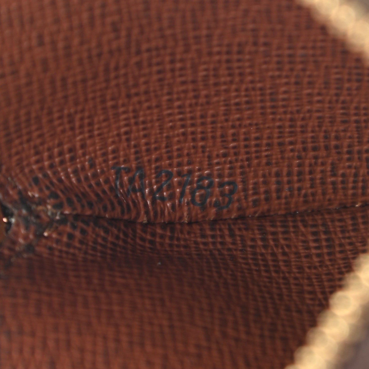 Louis Vuitton Monogram Round Coin Purse 7 of 10