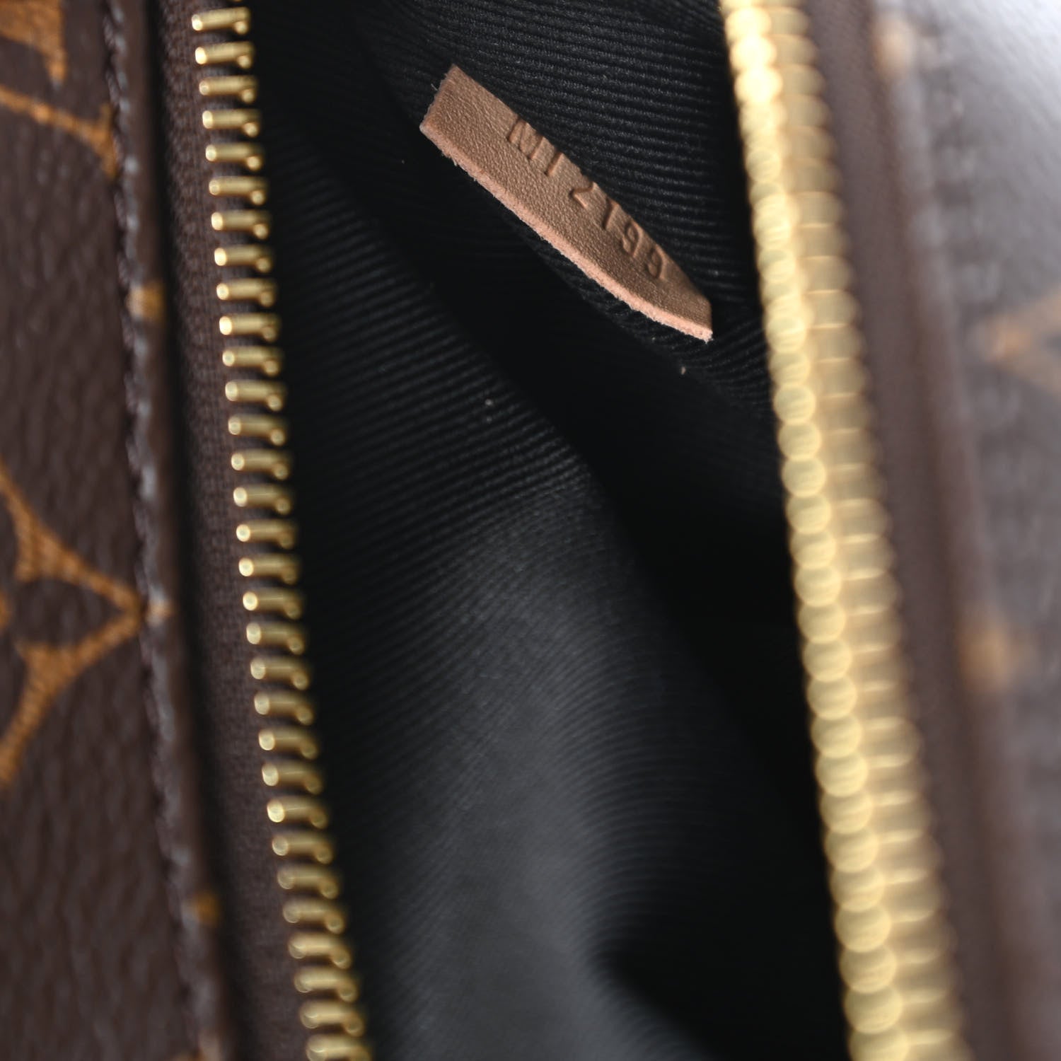 Louis Vuitton Monogram Bumbag 9 of 10
