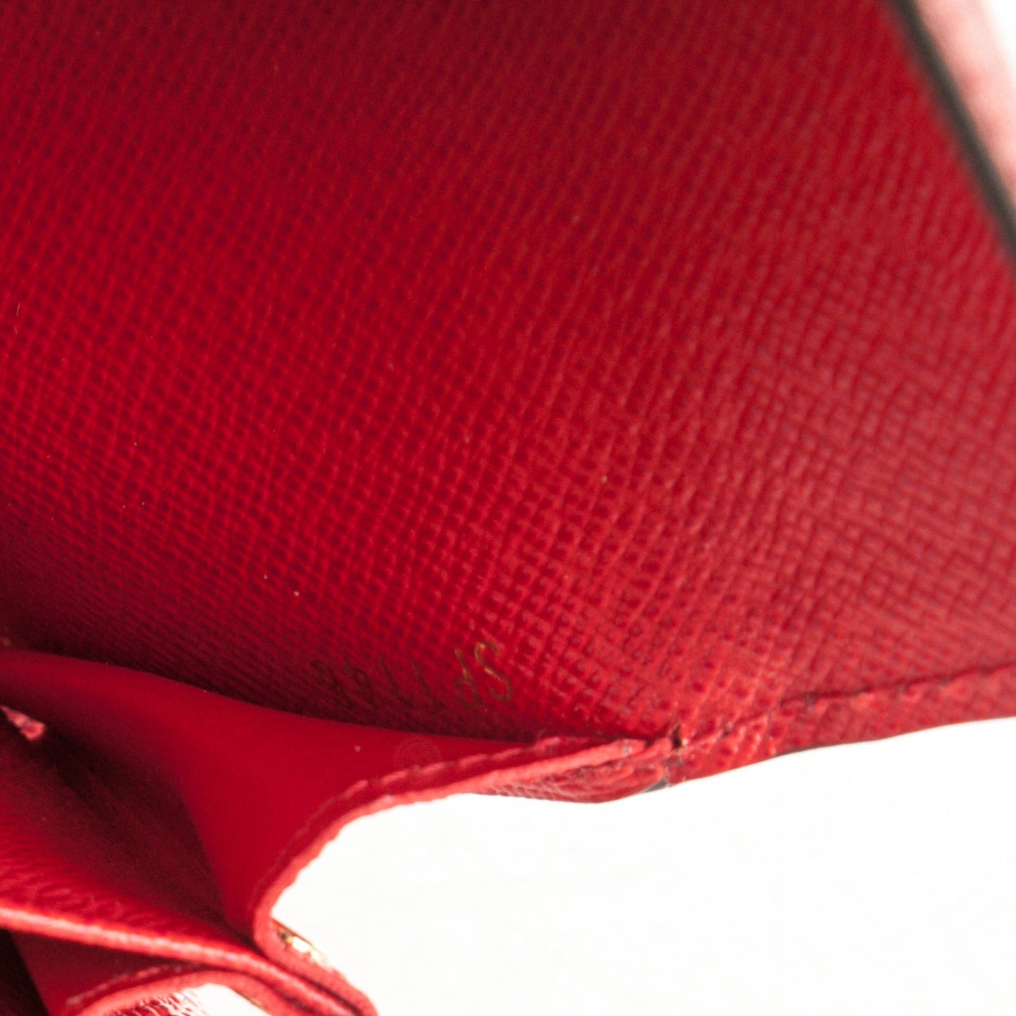 Monogram Sarah Multicartes Coquelicot