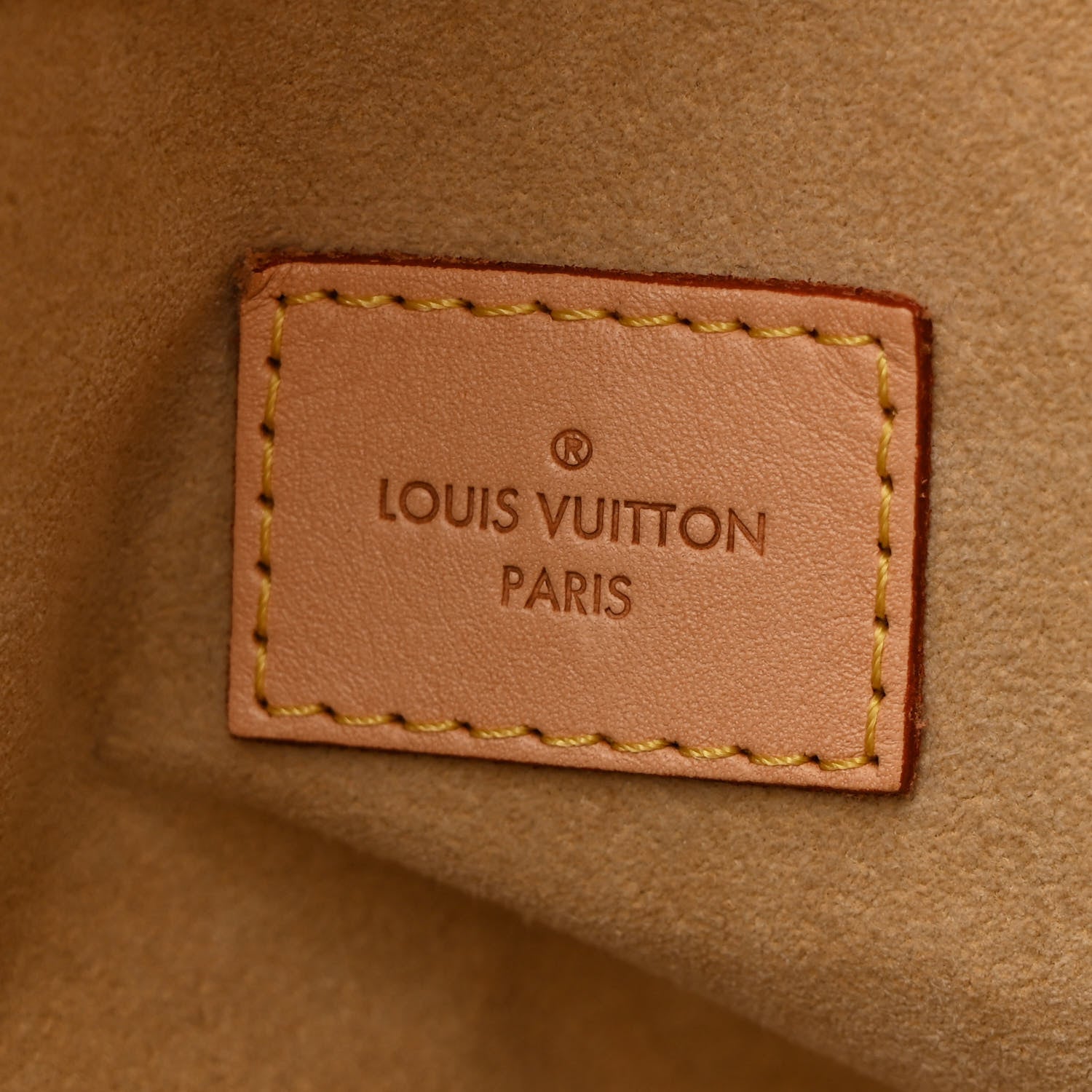 Louis Vuitton Damier Azur Artsy MM 6 of 11
