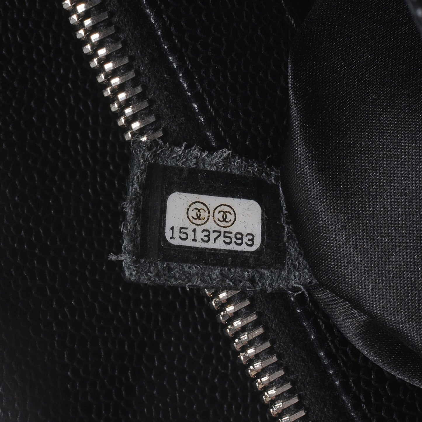 Caviar Grand Shopping Tote GST Black