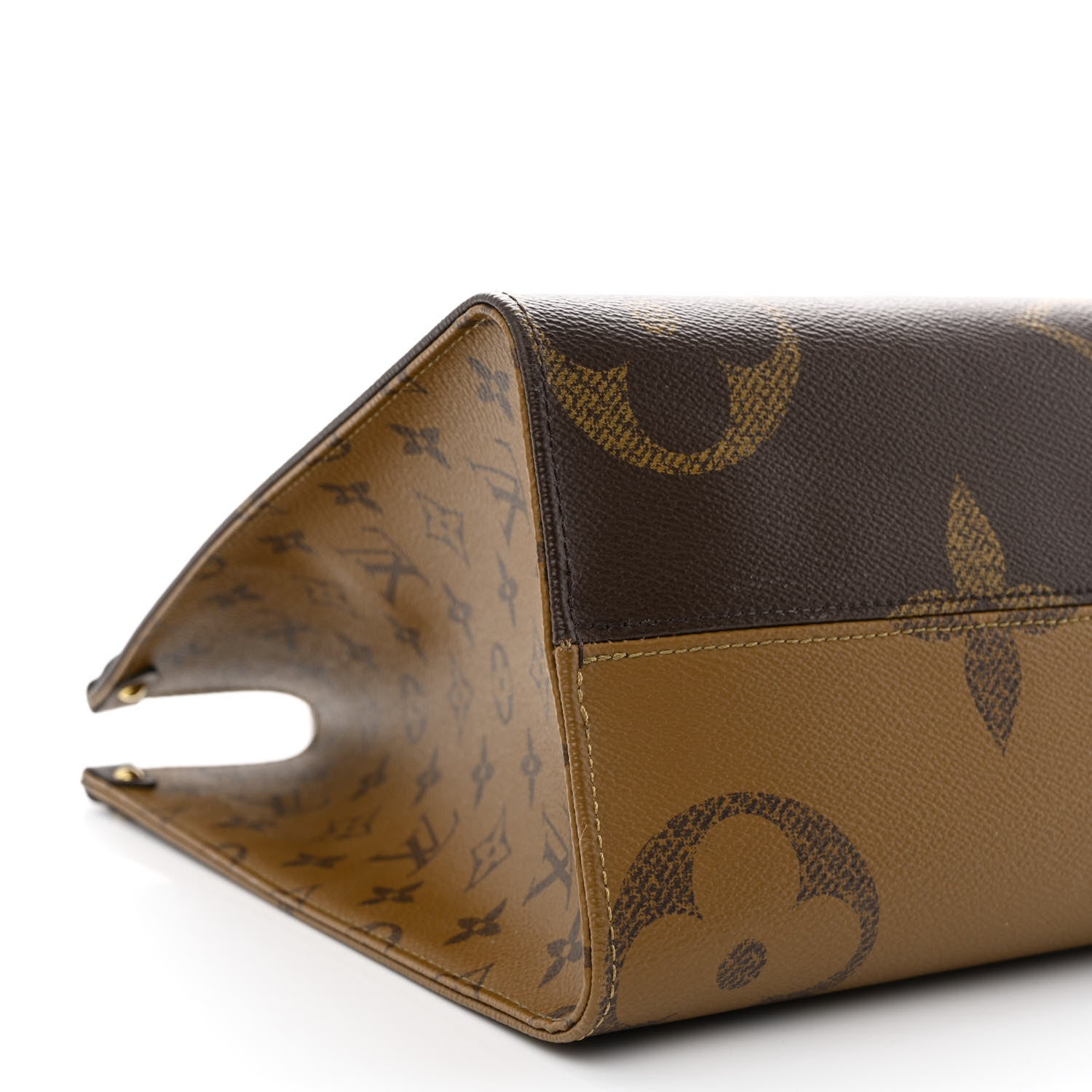 Louis Vuitton Reverse Monogram Giant Onthego MM 8 of 10