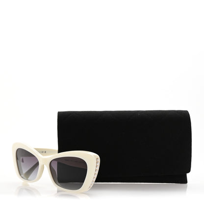 Chanel Acetate Pearl Cat Eye CC Sunglasses 5481-H White 8 of 8
