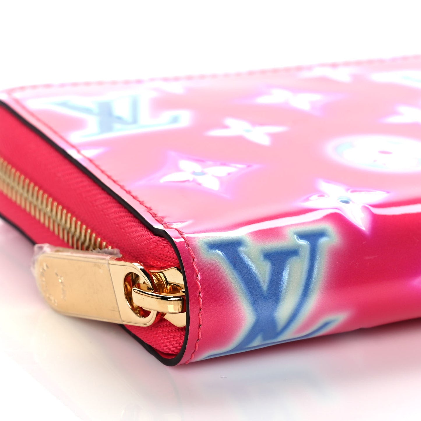 Vernis Valentine Zippy Wallet Fuchsia Neon