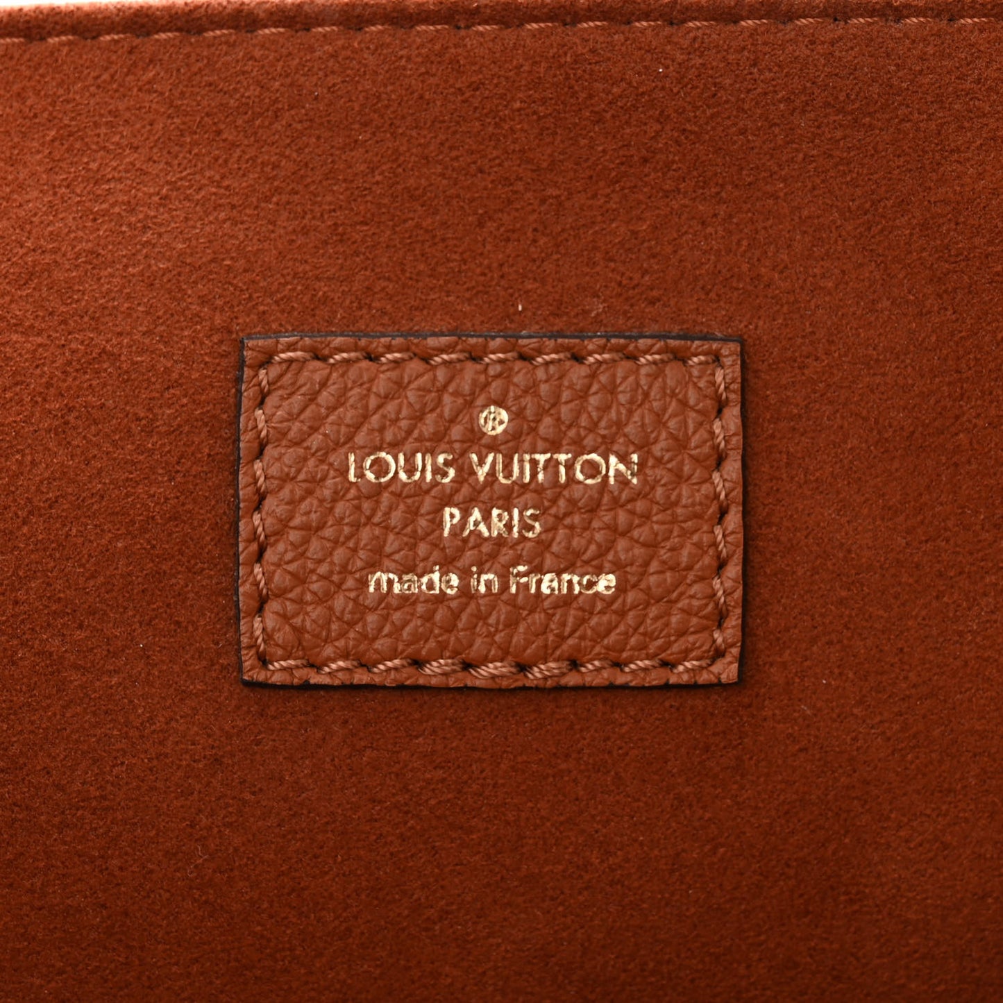 Grained Calfskin Lockme Shopper Chataigne