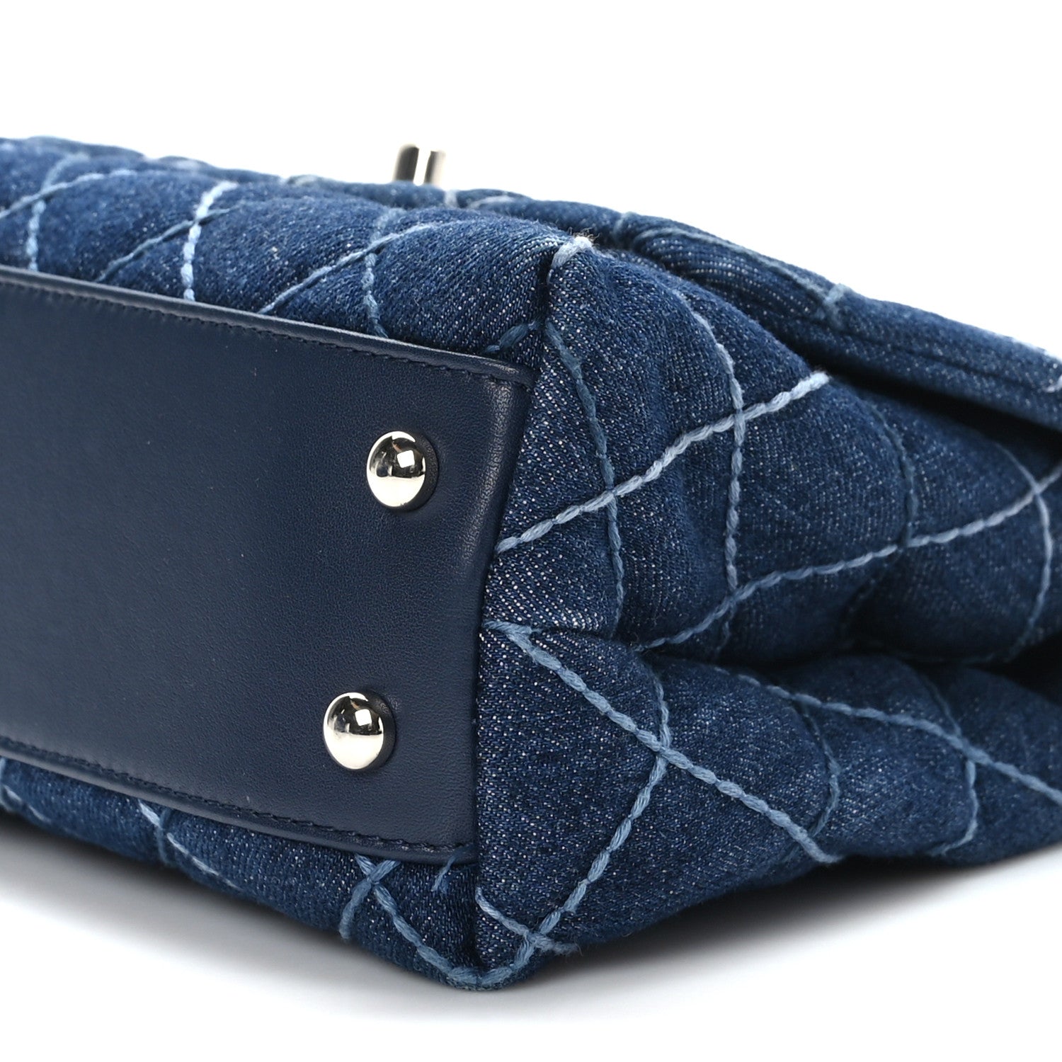ディオール1494と1462 CHANEL1238と1427 4点おまとめ Chanel Denim Quilted Mini Coco Handle Flap Blue 1346508 – FASHIONPHILE