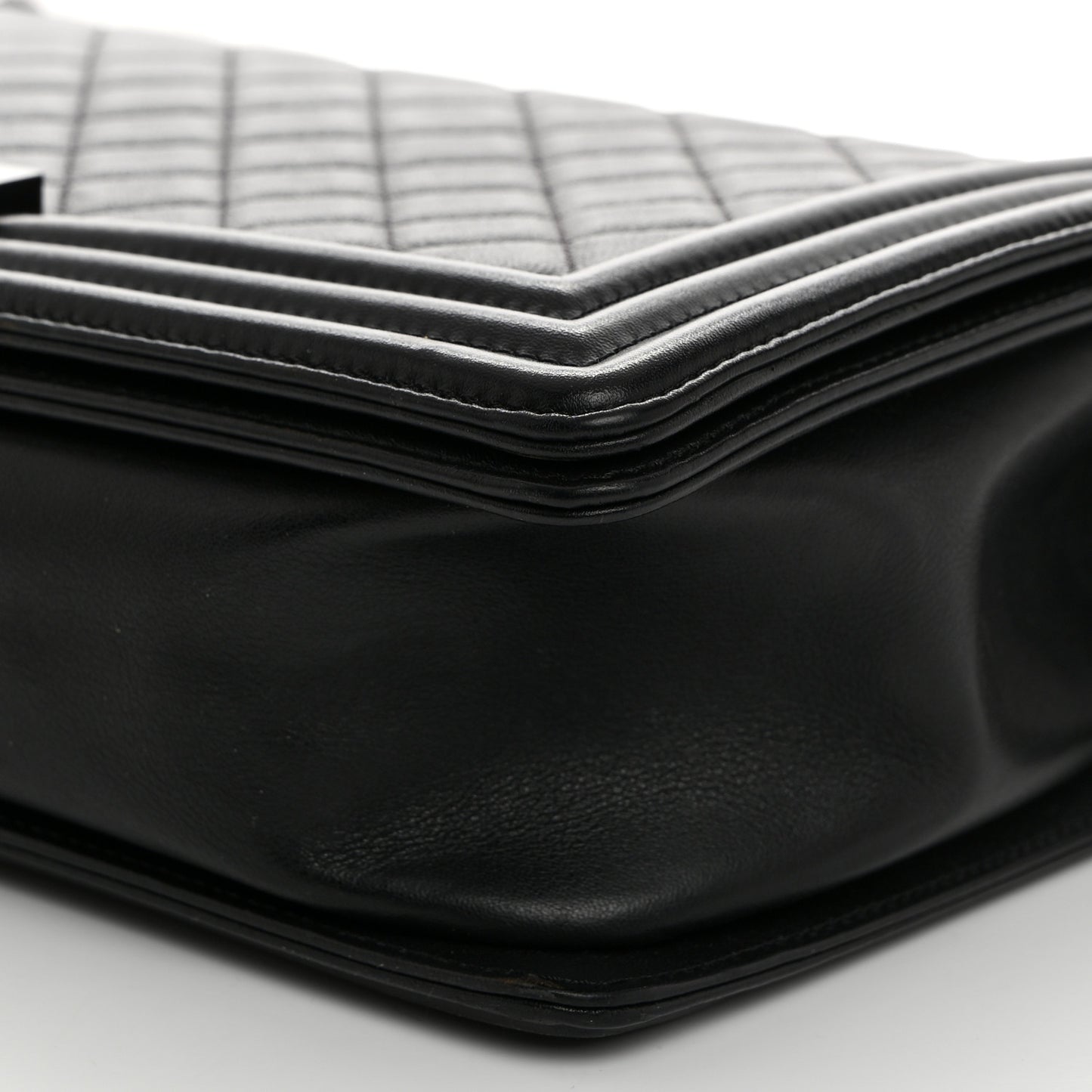 Calfskin Quilted New Medium Boy Flap So Black