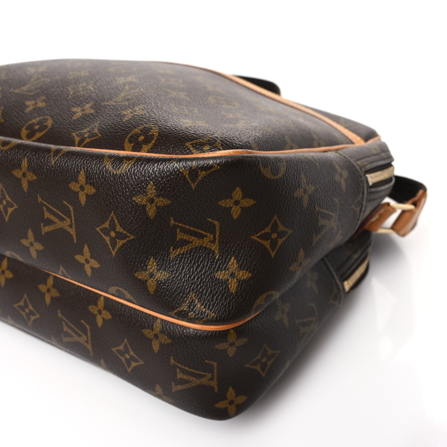 Louis Vuitton Monogram Reporter GM 9 of 11