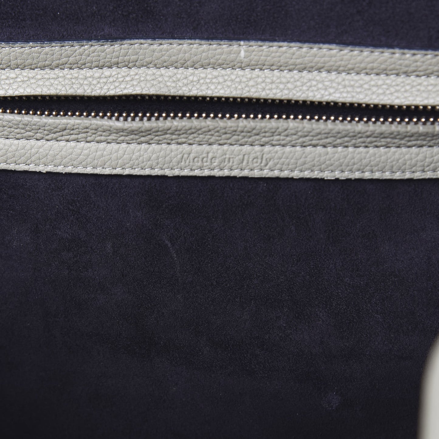 Baby Grained Calfskin Medium Phantom Luggage Grey