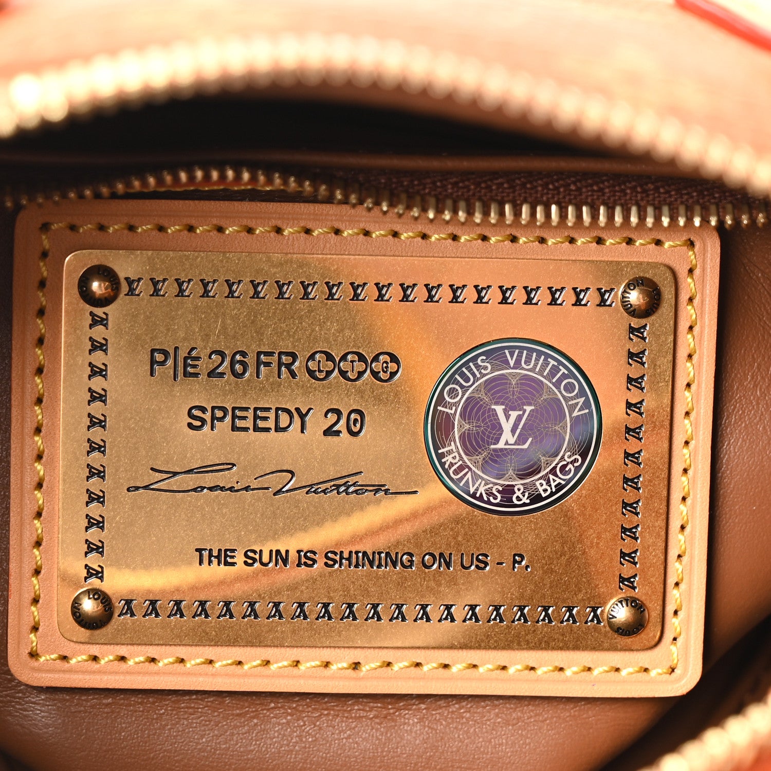 ルイヴィトン　　フォリオ Louis Vuitton Calfskin Monogram Speedy P9 Bandouliere 20 Ochre