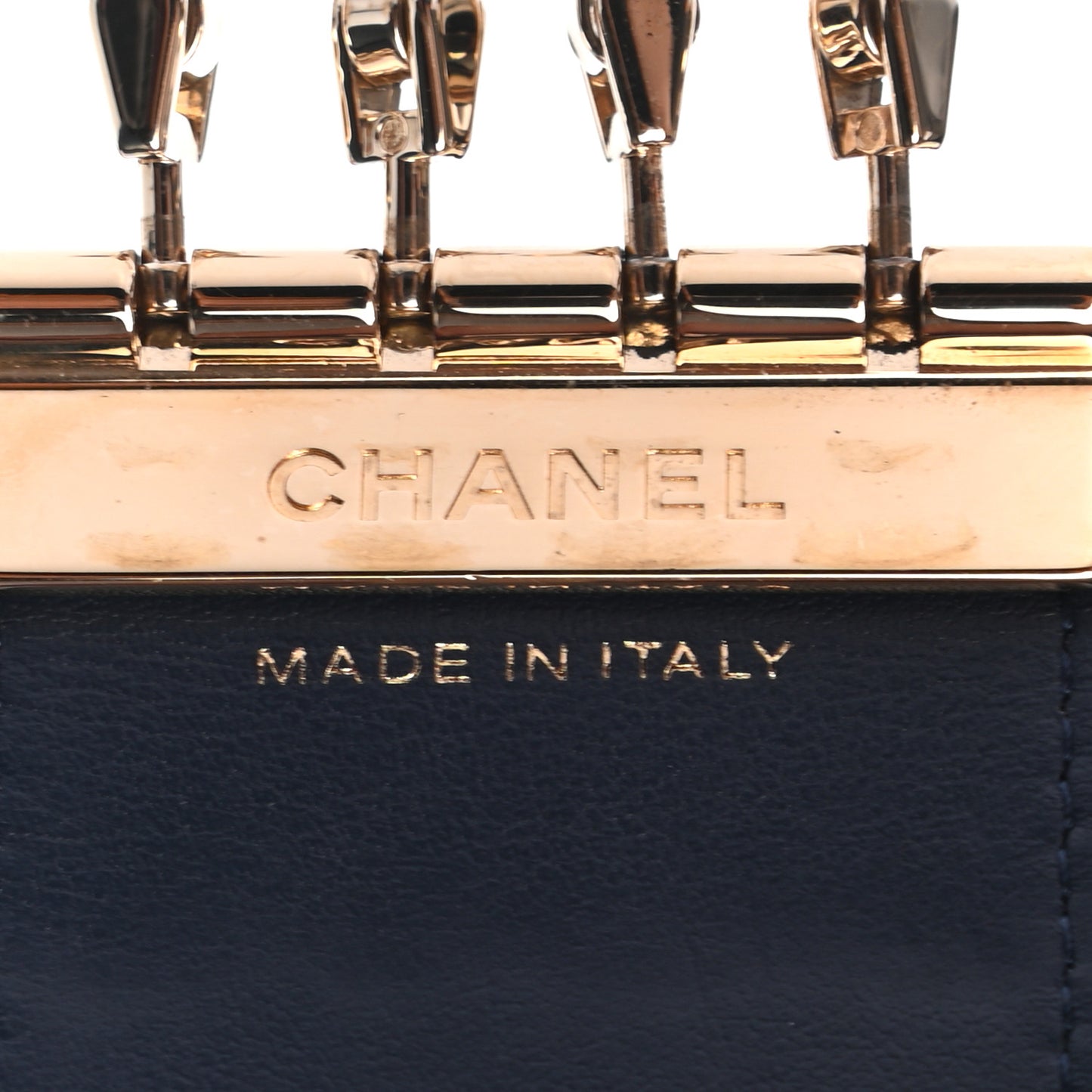 Lambskin Camellia Embossed 4 Key Holder Navy