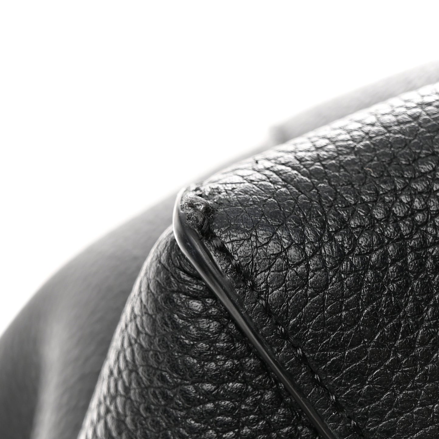 Soft Grained Calfskin Medium Belt Cabas Phantom Black