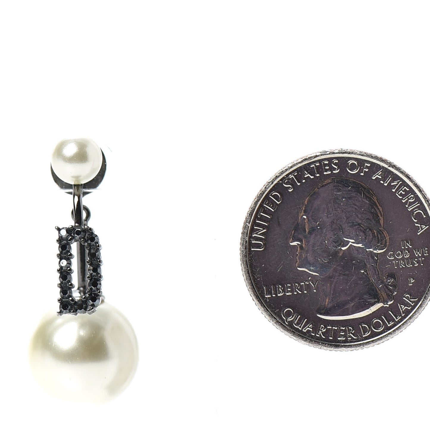 Crystal Pearl My ABCDior D Tribale Earring Black Silver