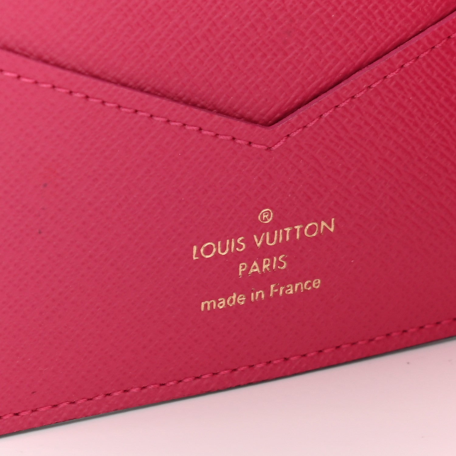 Louis Vuitton Monogram 2021 Christmas Animation Hollywood Passport Cover Fuchsia 6 of 6