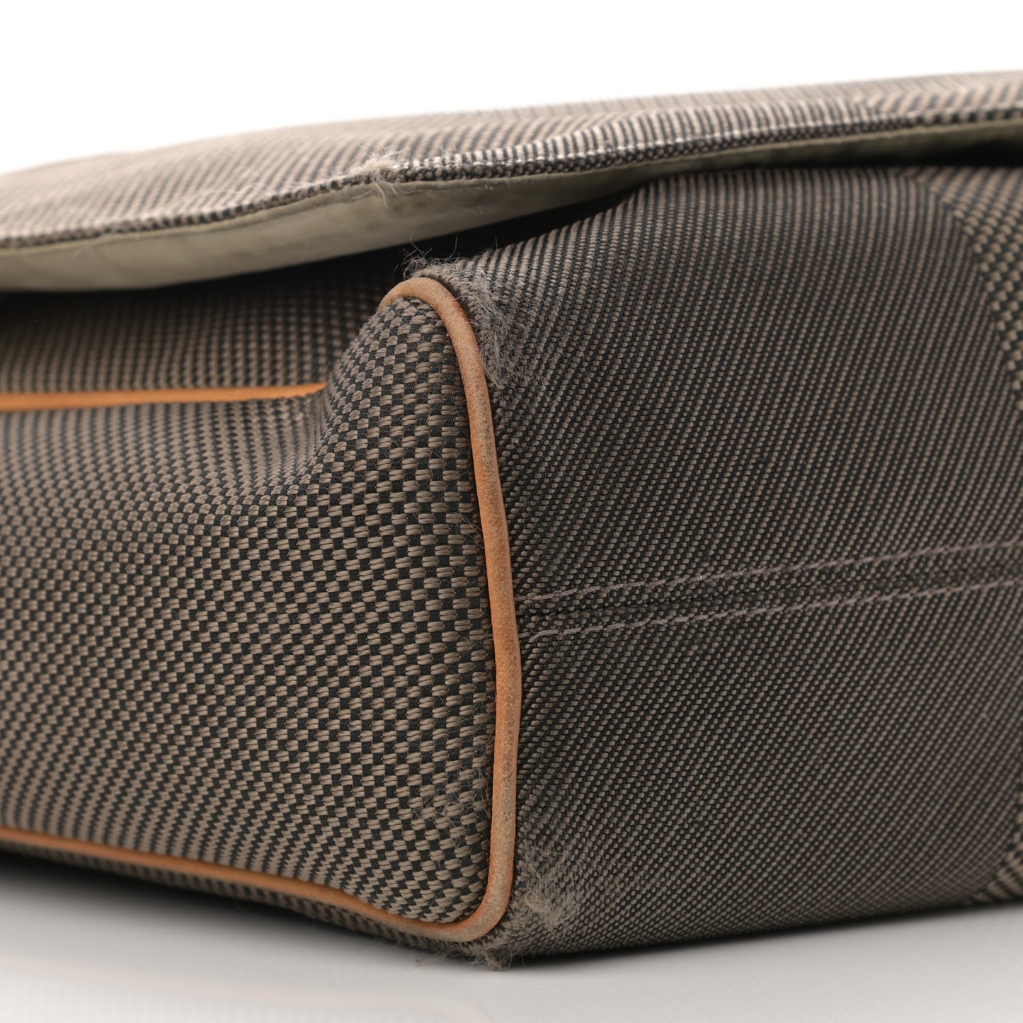 Damier Geant Messenger Bag Terre