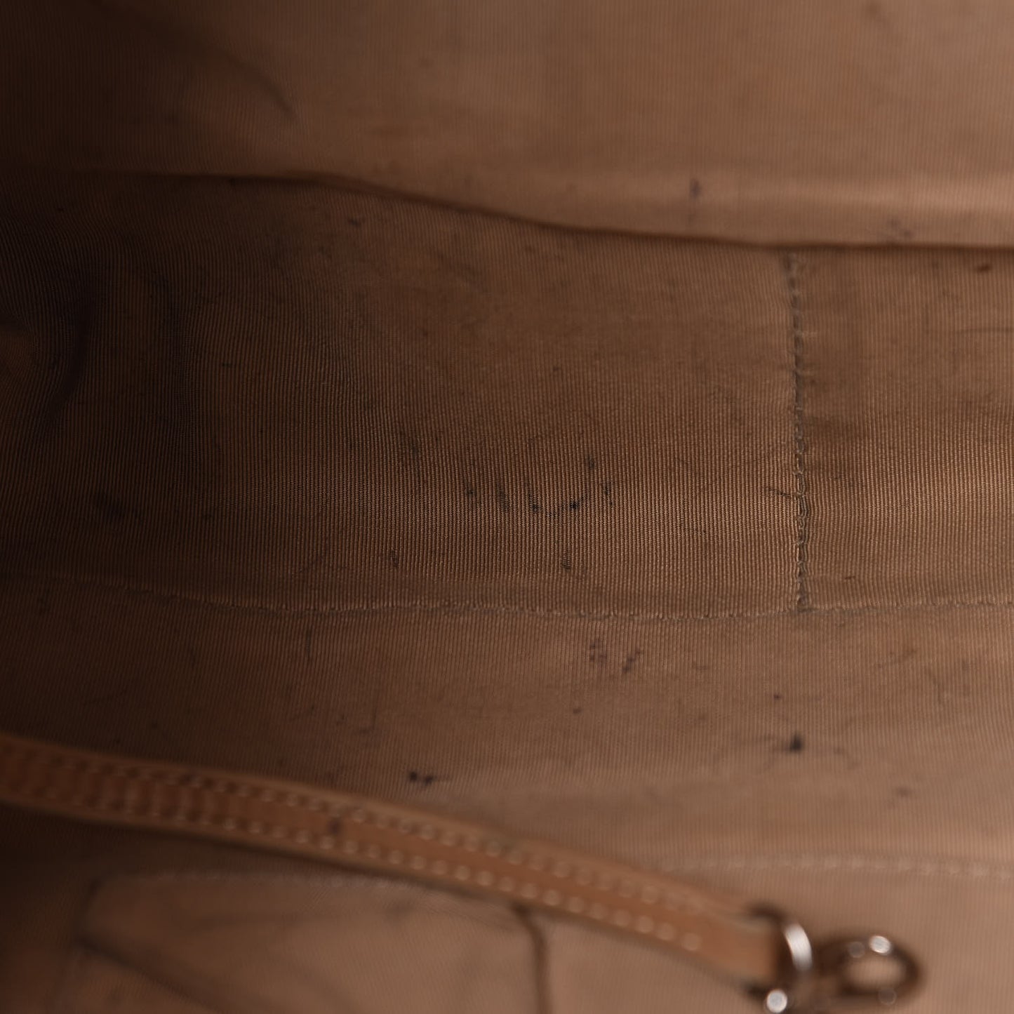 Caviar Quilted Expandable Zip Shoulder Bag Black