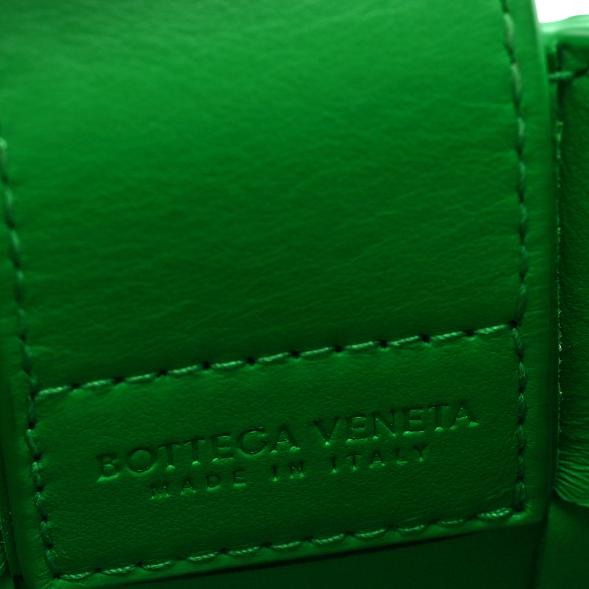 Calfskin Maxi Intrecciato Mini Vertical Cassette Crossbody Bag Parakeet