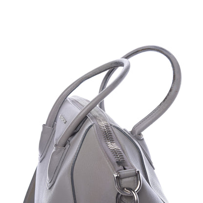 Givenchy Sugar Goatskin Medium Antigona Pearl Grey 17 of 32