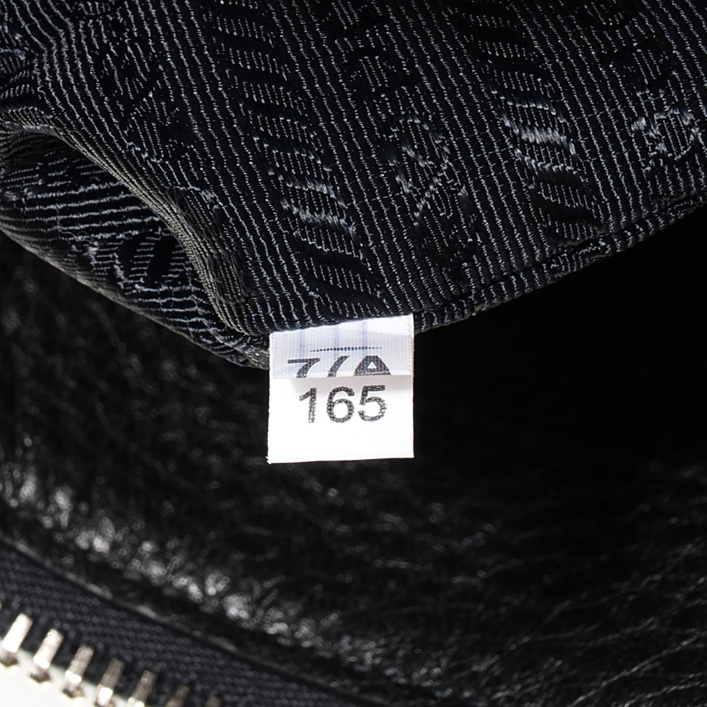 Vitello Daino Tote Nero Black