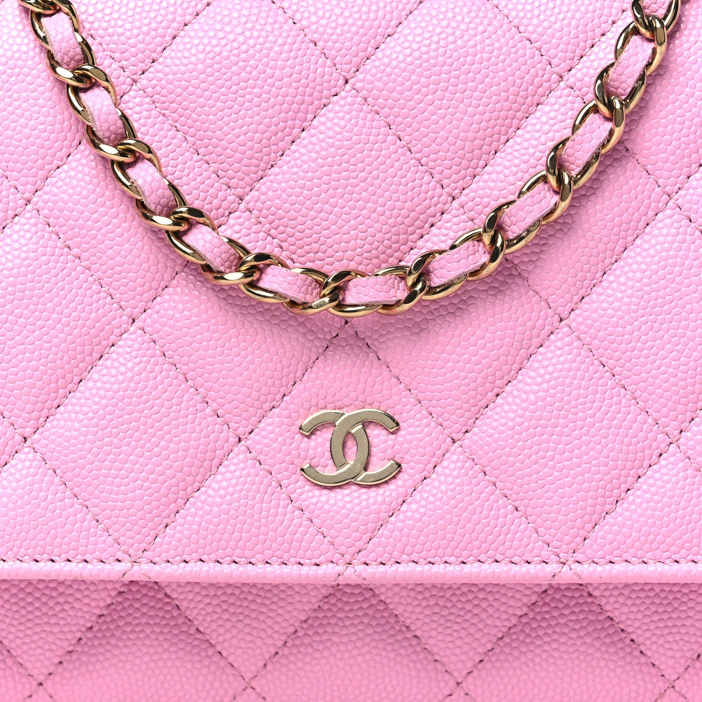 Caviar Quilted Wallet on Chain WOC Light Pink