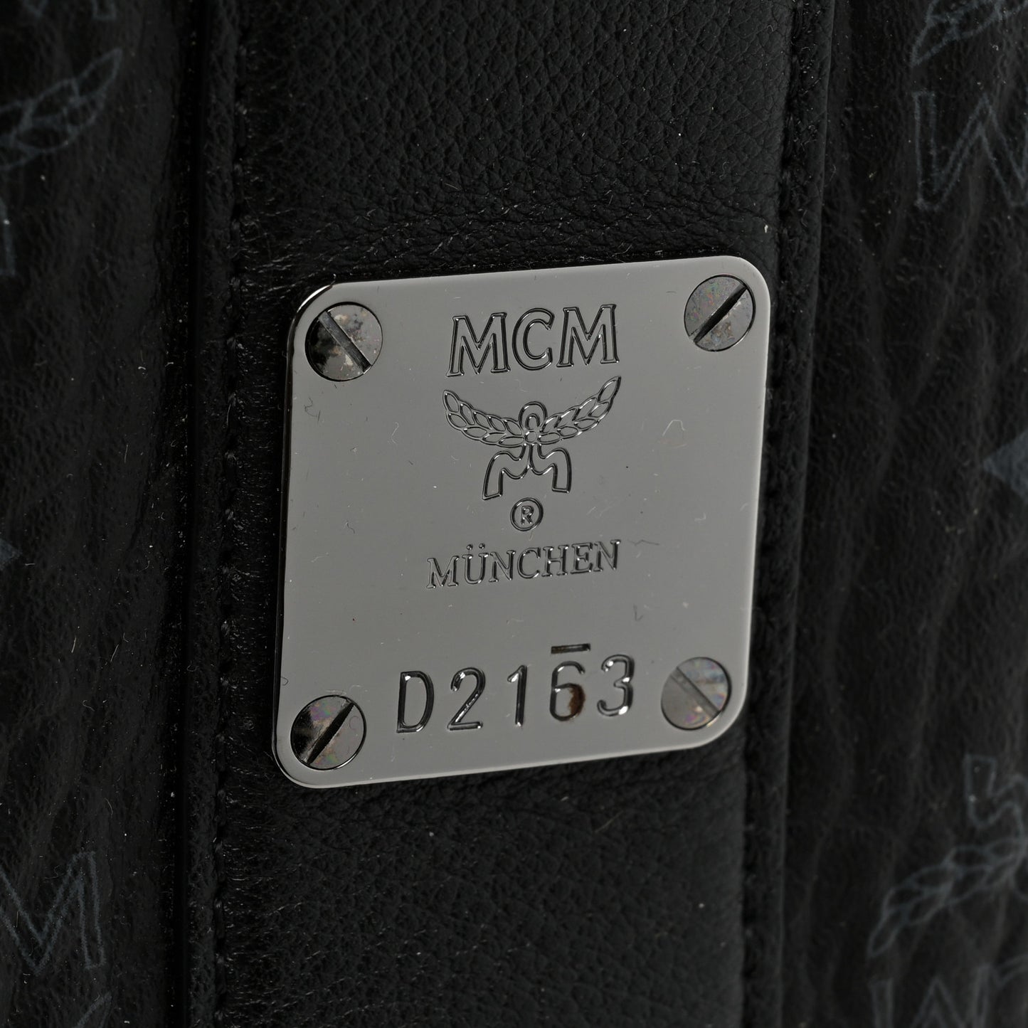 Grained Calfskin Visetos Medium Liz Reversible Shopper Tote Black