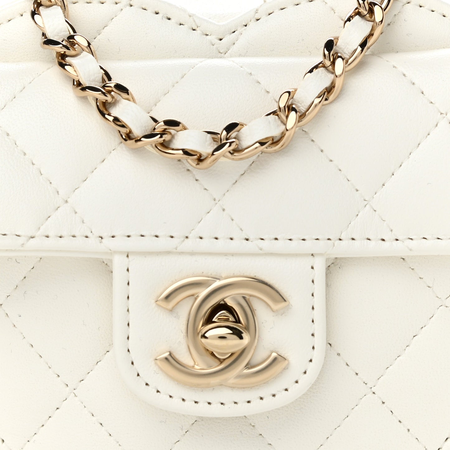 Lambskin Quilted CC In Love Heart Clutch With Chain White