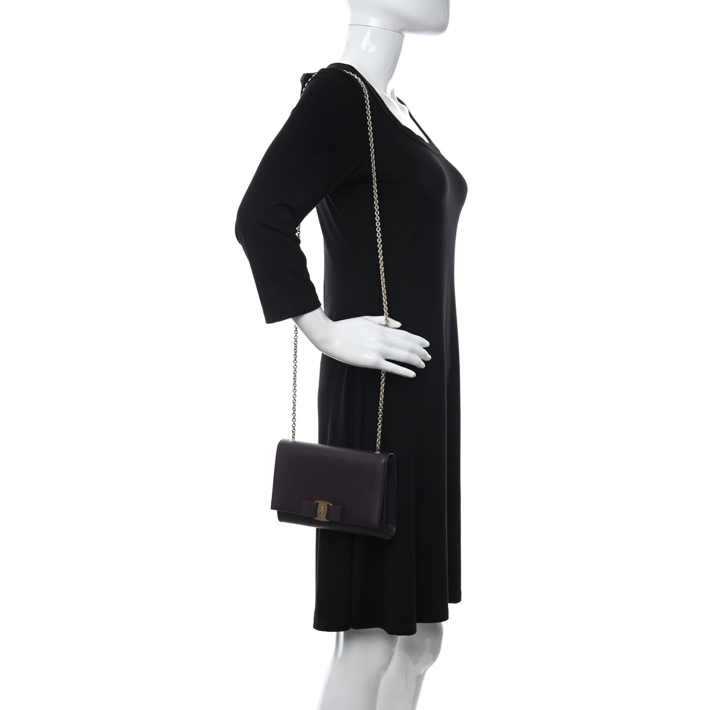 Hammered Calfskin Vara Bow Chain Flap Crossbody Bag Plum