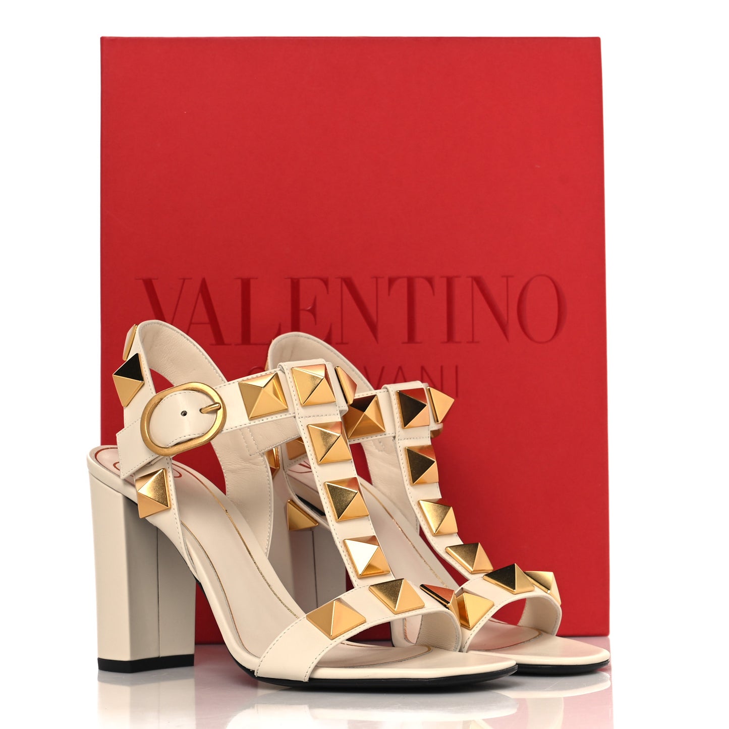 Calfskin Roman Stud 90mm Sandals 37 Light Ivory