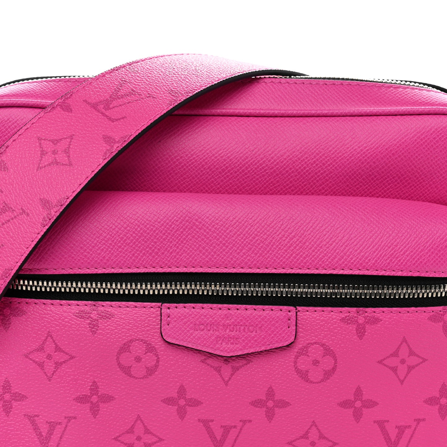 Taigarama Outdoor Messenger Fuchsia