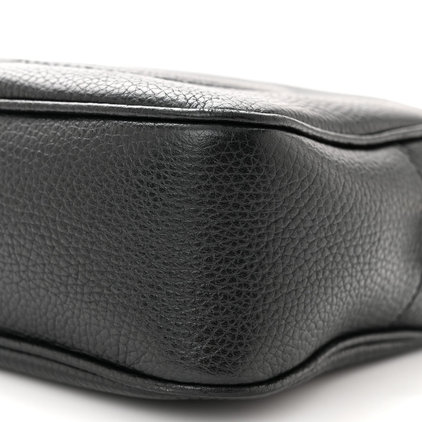 Pebbled Calfskin Small Soho Disco Bag Black