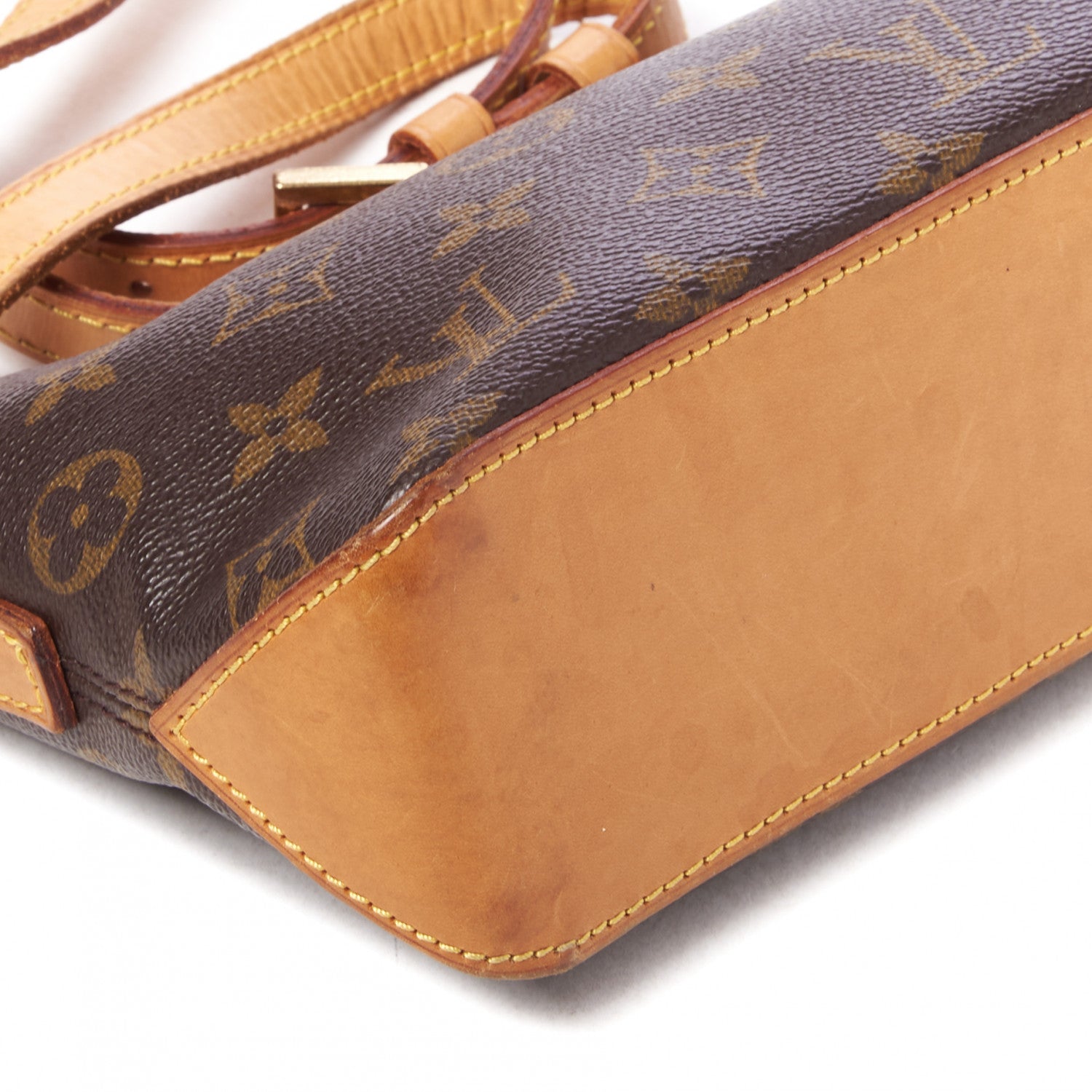 Louis Vuitton Monogram Trotteur 6 of 7