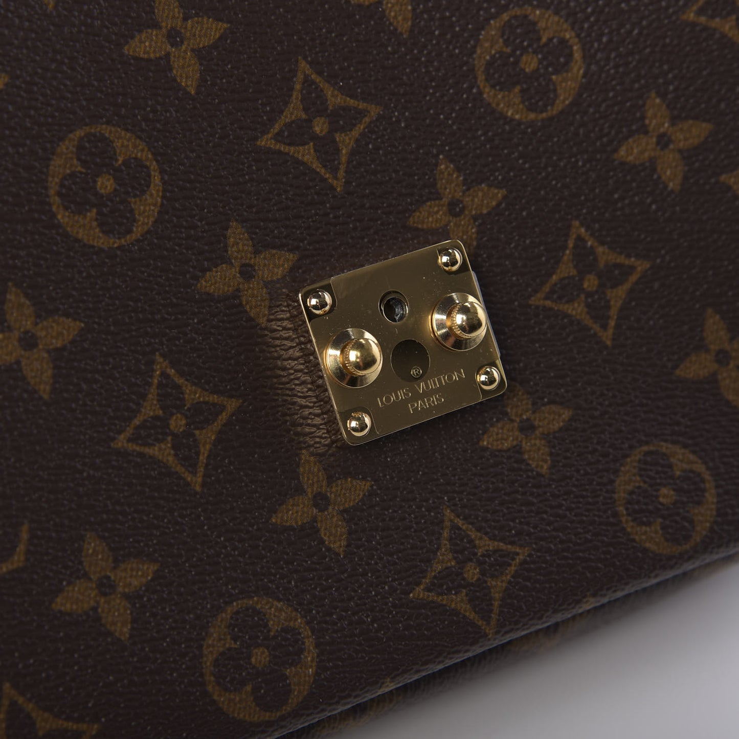 Monogram Pochette Metis