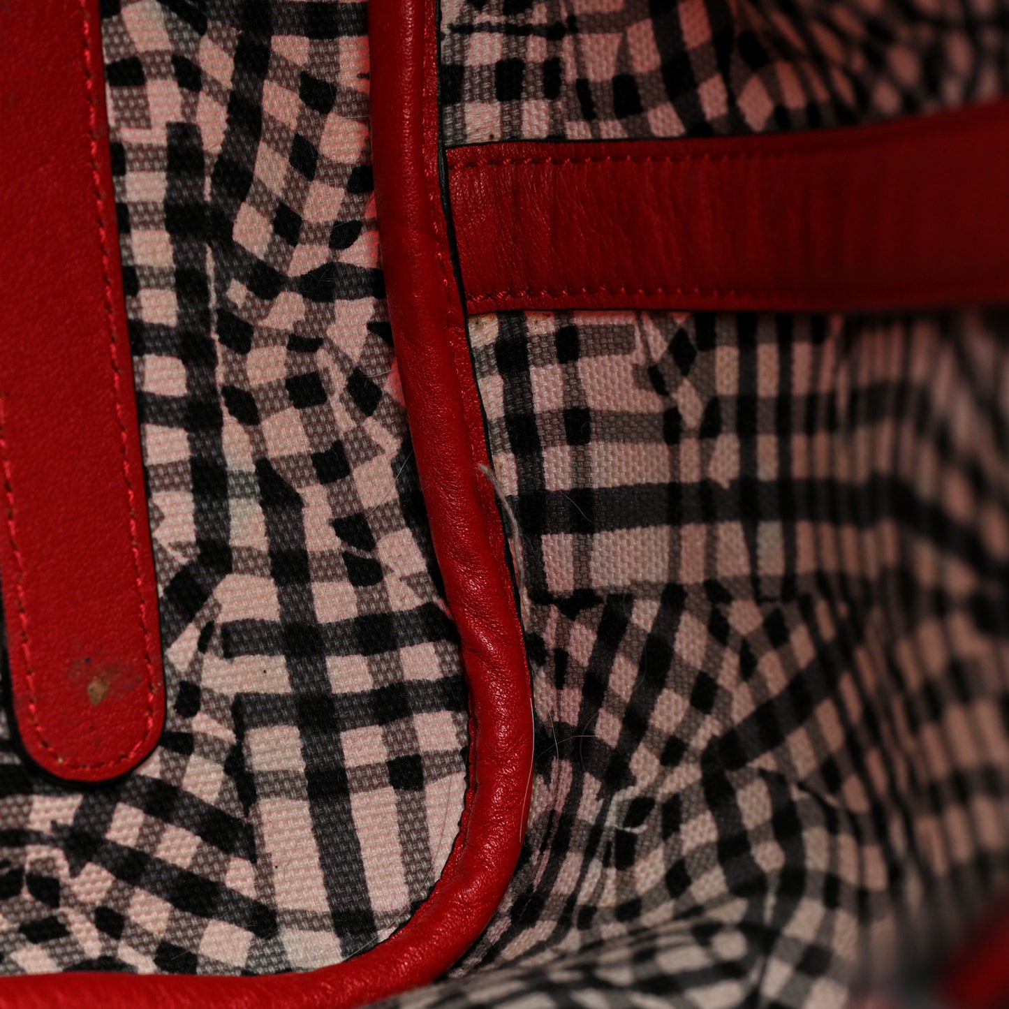 Visetos Large Liz Reversible Shopper Tote Ruby Red