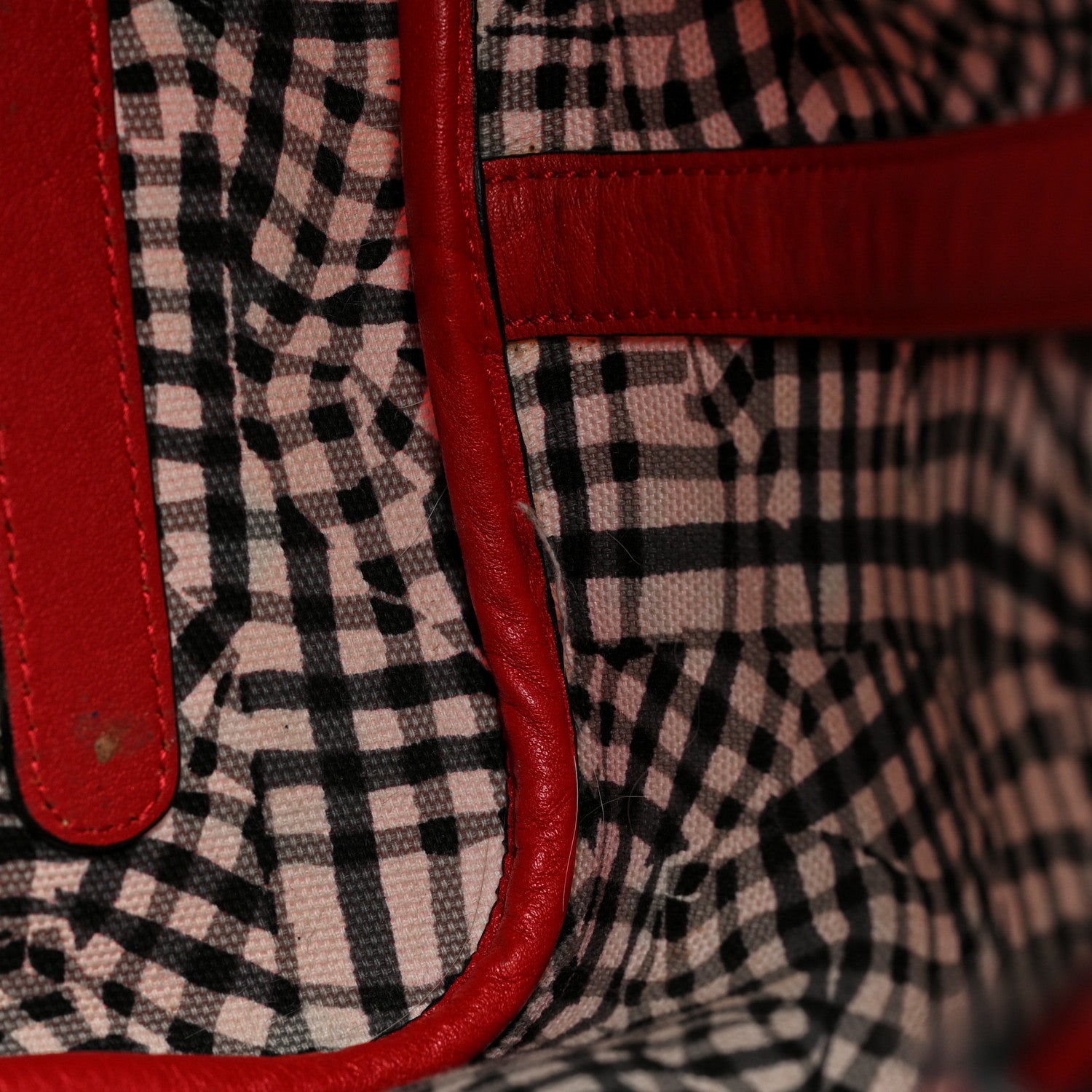 MCM Visetos Large Liz Reversible Shopper Tote Ruby Red 17 of 31