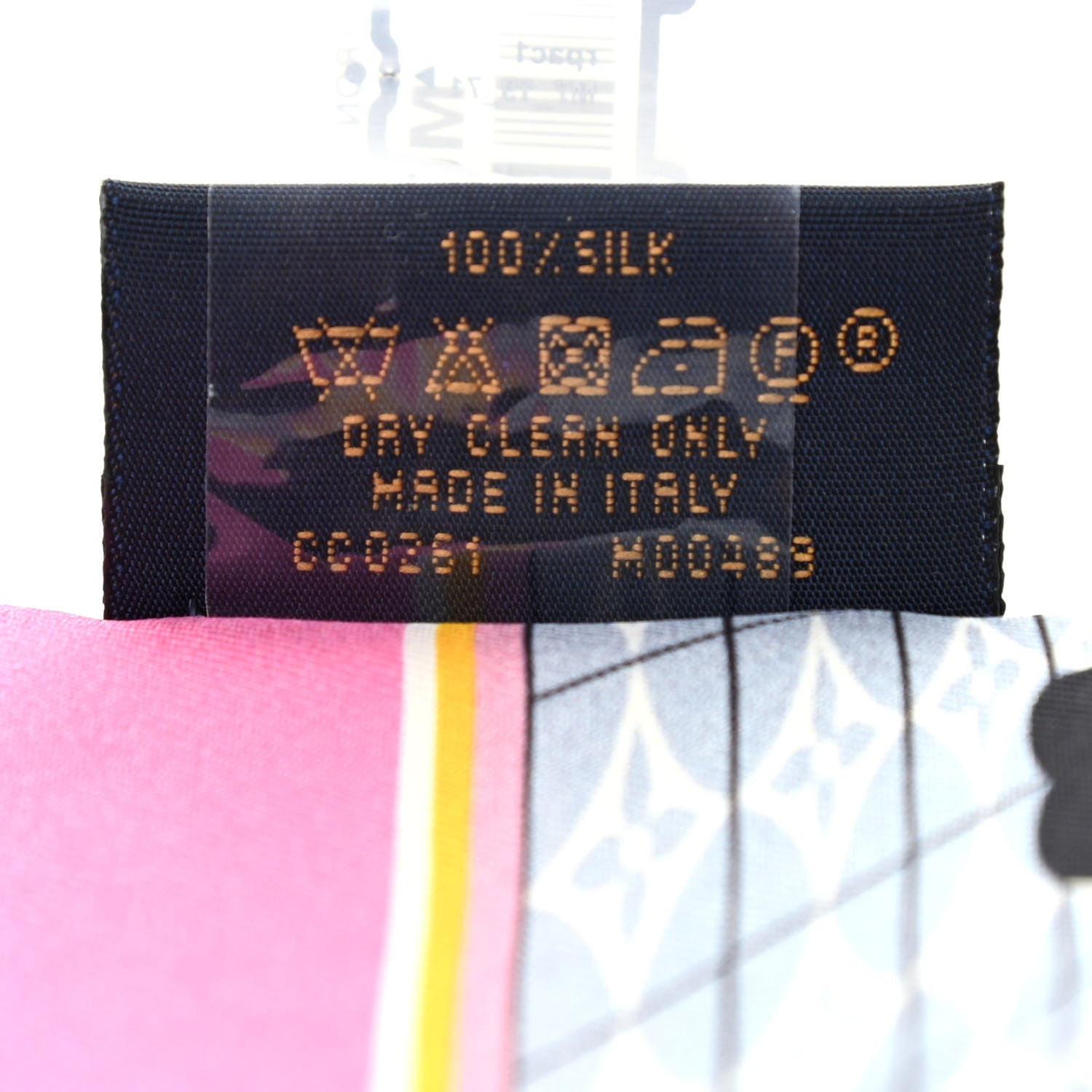 Louis Vuitton Silk Monogram 2021 London Christmas Animation Bandeau Marron 4 of 5