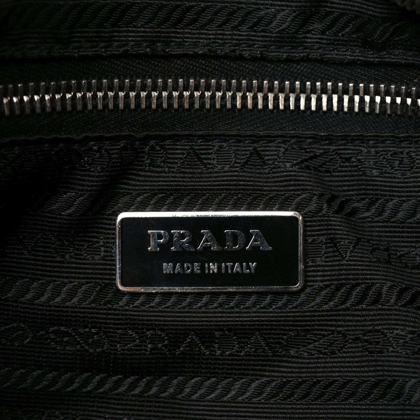 City Calf Messenger Bag Black
