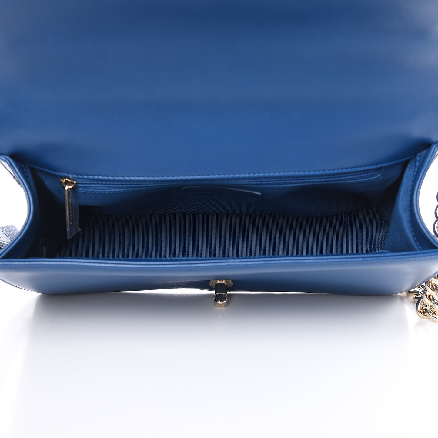 Lambskin Chevron Quilted New Medium Boy Flap Blue